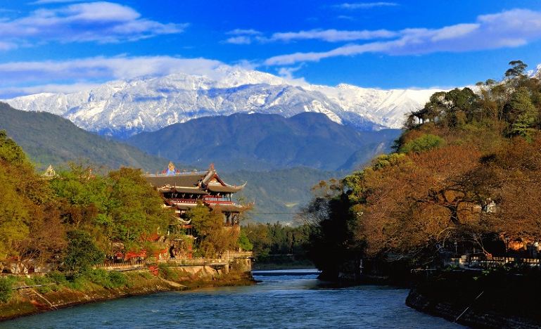 Jiuzhaigou + Dujiangyan + Four Girls Mountain + Sanxingdui Museum + Chengdu Research Base of Giant Panda Breeding 7-Day 6-Night Trip (18)