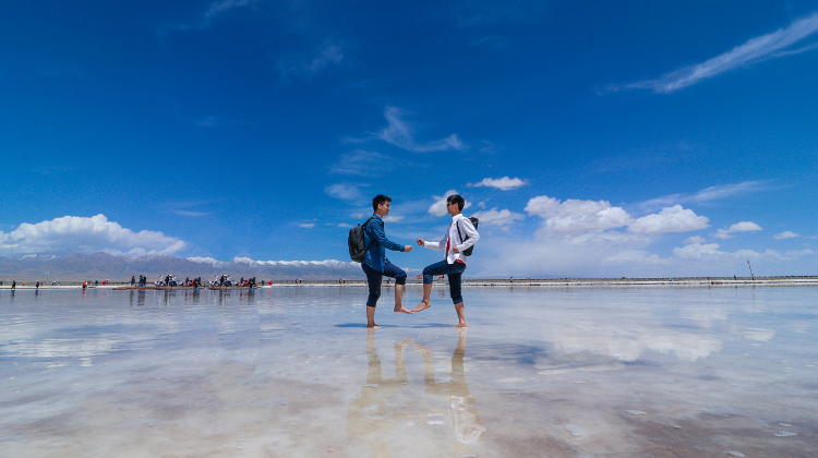 青海湖+茶卡盐湖+察尔汗盐湖+乌素特水上雅丹地质公园+315最美公路+敦煌莫高窟+张掖8日7晚拼小团 (2)